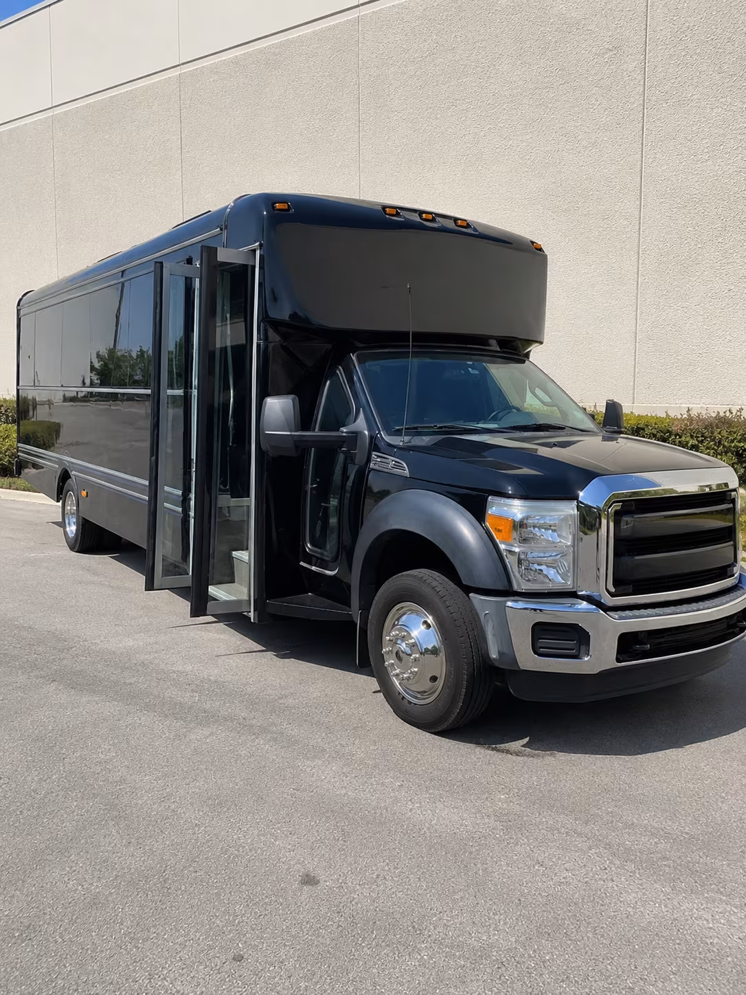 Downey Winery Tour & Pub Crawl Transportation pickup coordination