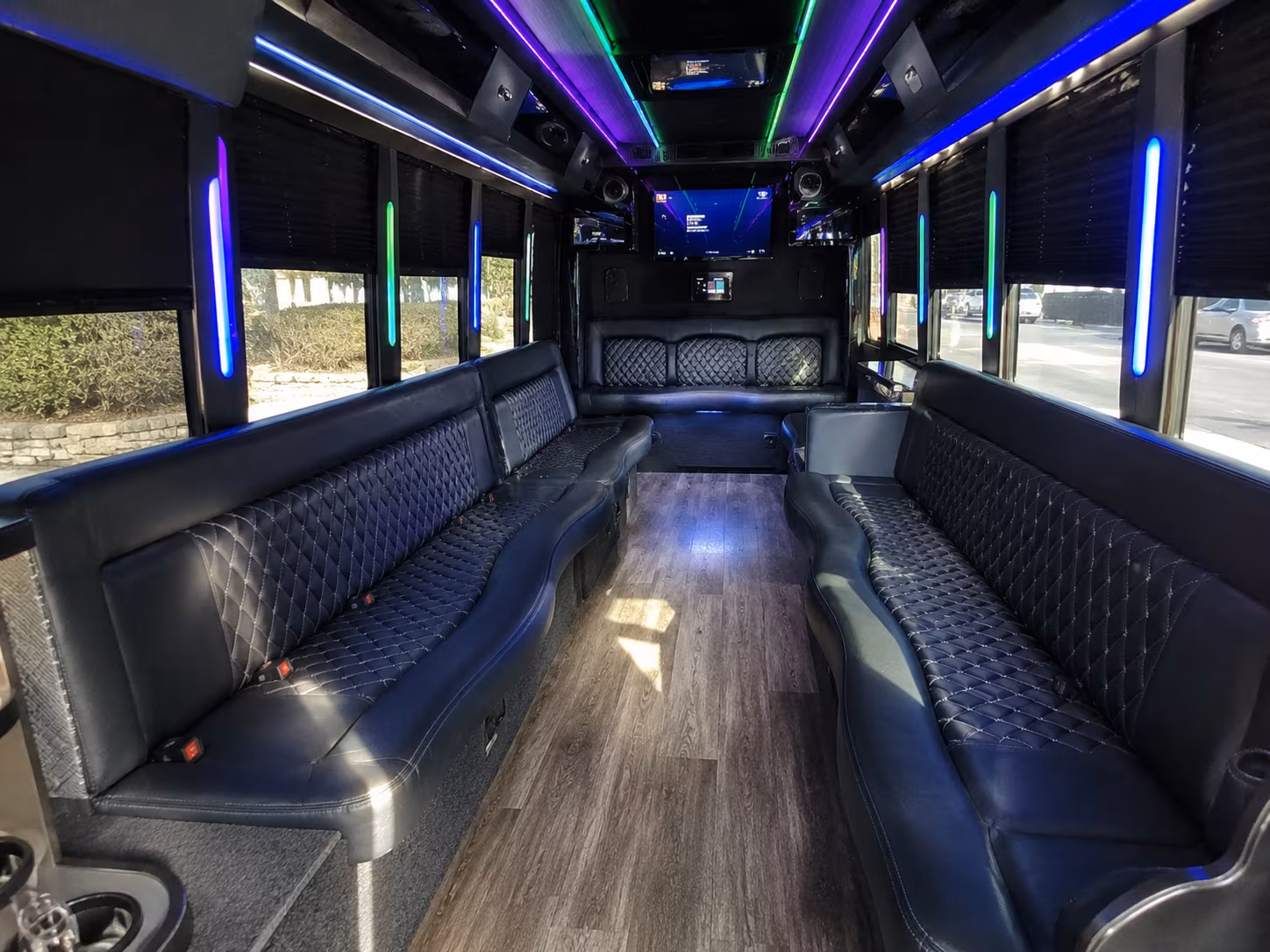 Lynwood Birthday, Sweet 16, & Quinceañera Party Bus Rentals